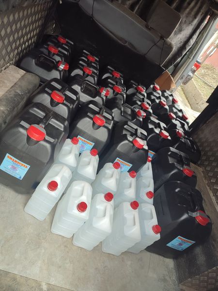 DISTILLED WATER _ 25 LITERS.