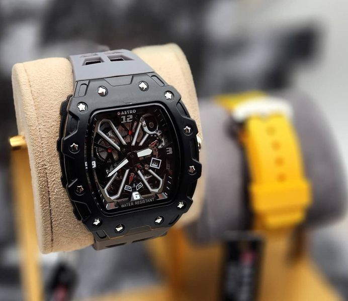 Men's watch
