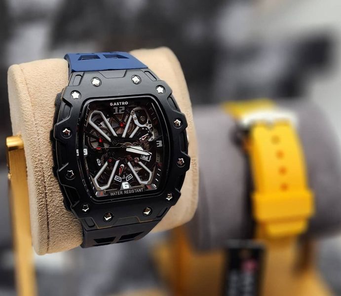 Men's watch
