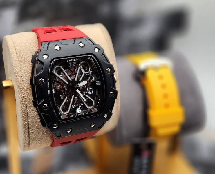 Men's watch