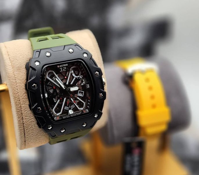 Men's watch