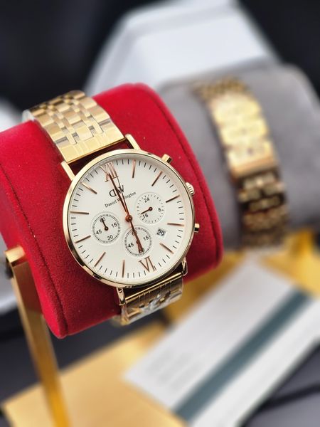 Men's wristwatch