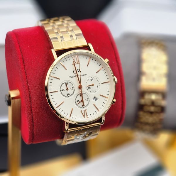 Men's wristwatch